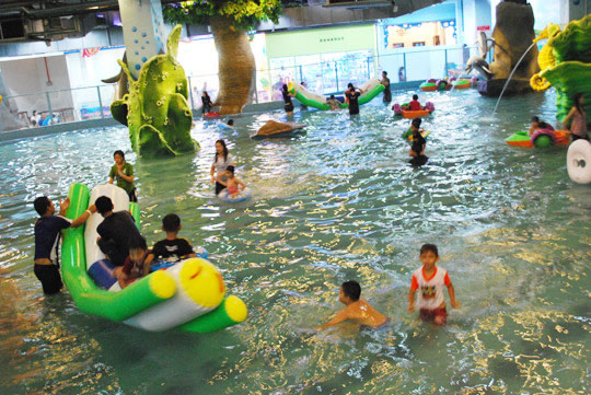 Tiram Indoor Water Park